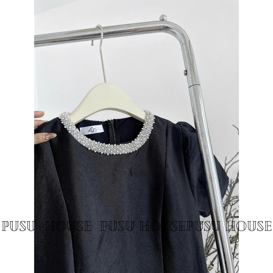 Đầm đen dự tiệc dáng xòe nơ eo cổ đính đá sang trọng-PUSU HOUSE