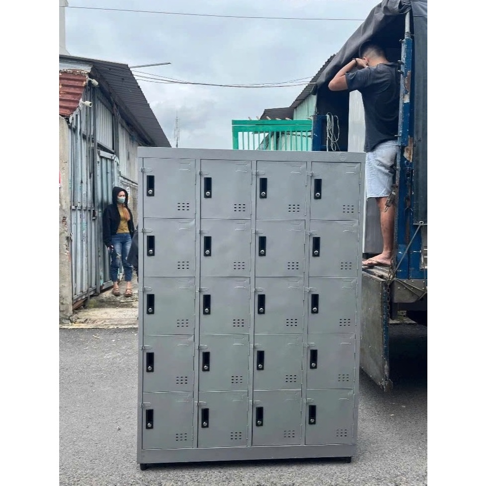 Tủ locker sắt 15 ngăn đựng đồ dùng cá nhân, giá tốt tại xưởng.