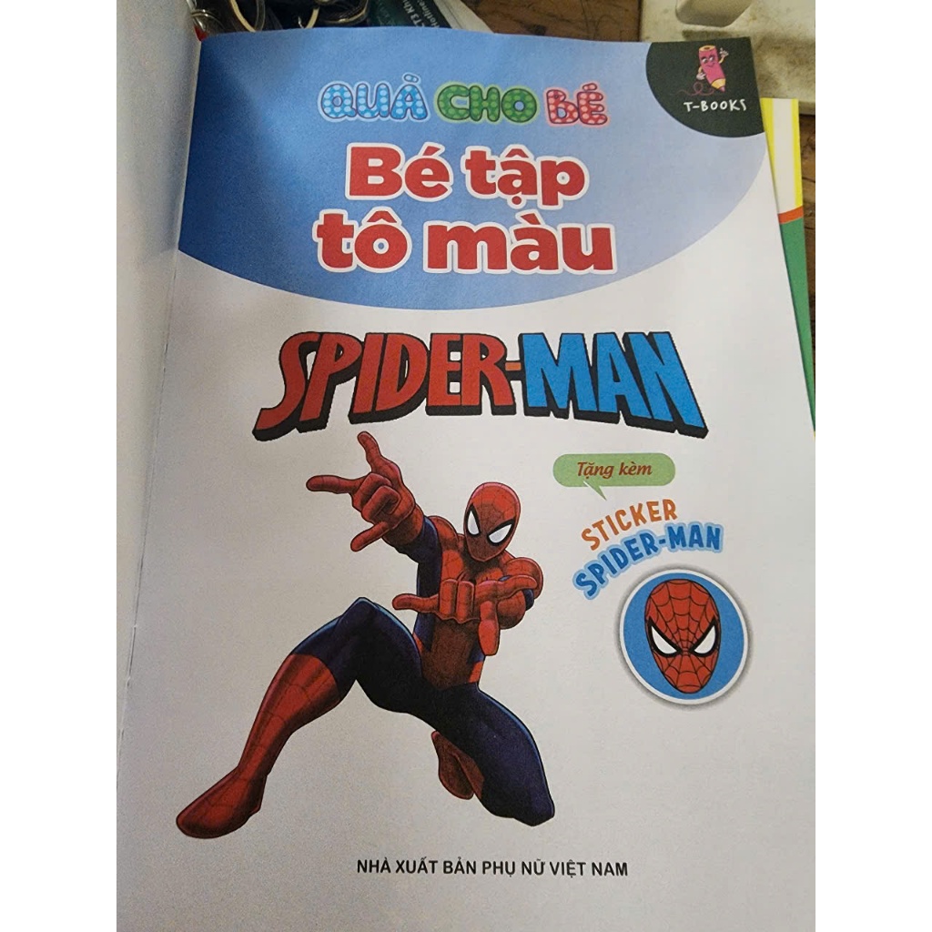 Ảnh sách - tô màu spider-man tặng kèm stickers spider man 4