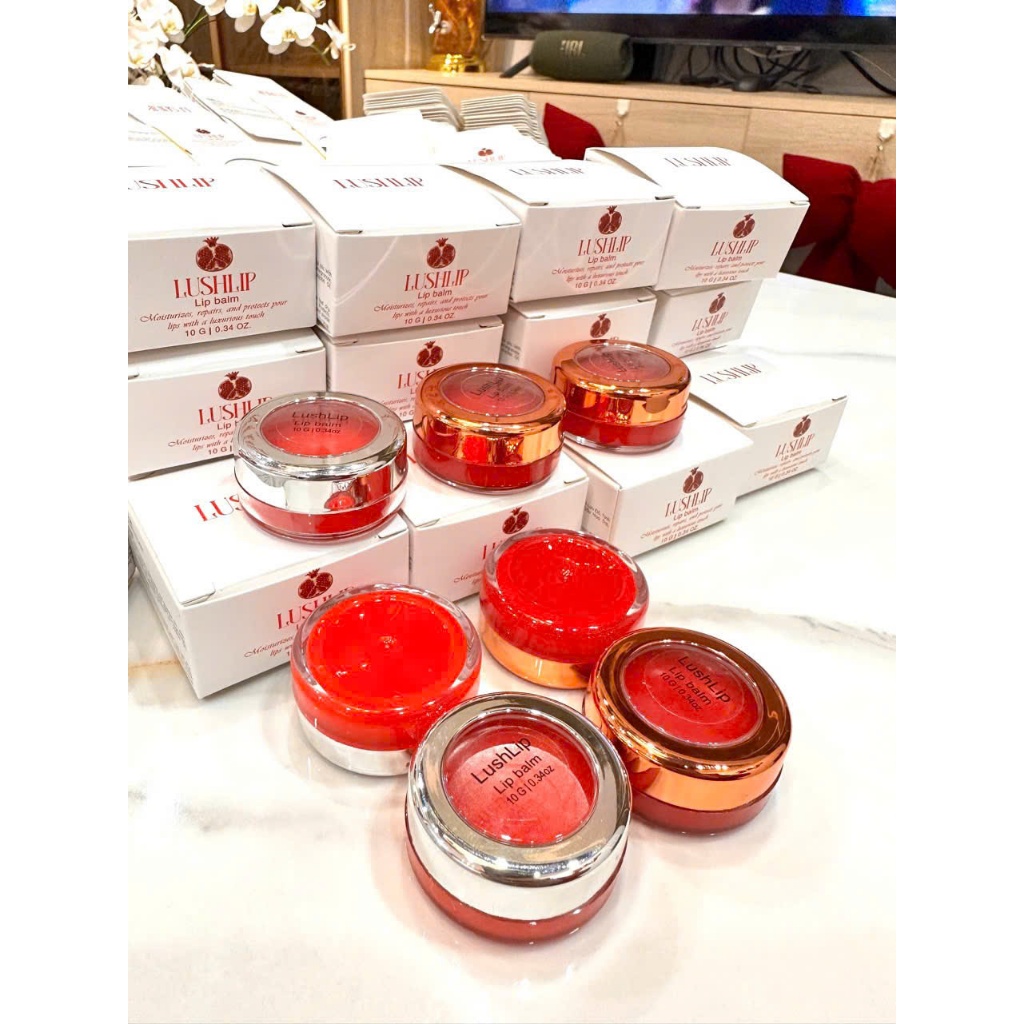Dưỡng môi LUSHLIP VIP 2025 chiết xuất từ Lựu Đỏ, sử dụng kích màu môi