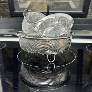 Giỏ Hấp Inox 304 Chắc Chắn, Có Quai Xách Tiện Lợi và Độ Bền Cao.