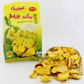 Mít Sấy Vinafoods 100G được chế biến từ những quả mít chín đủ độ, giòn tan,thơm ngon,date xa,giá tốt