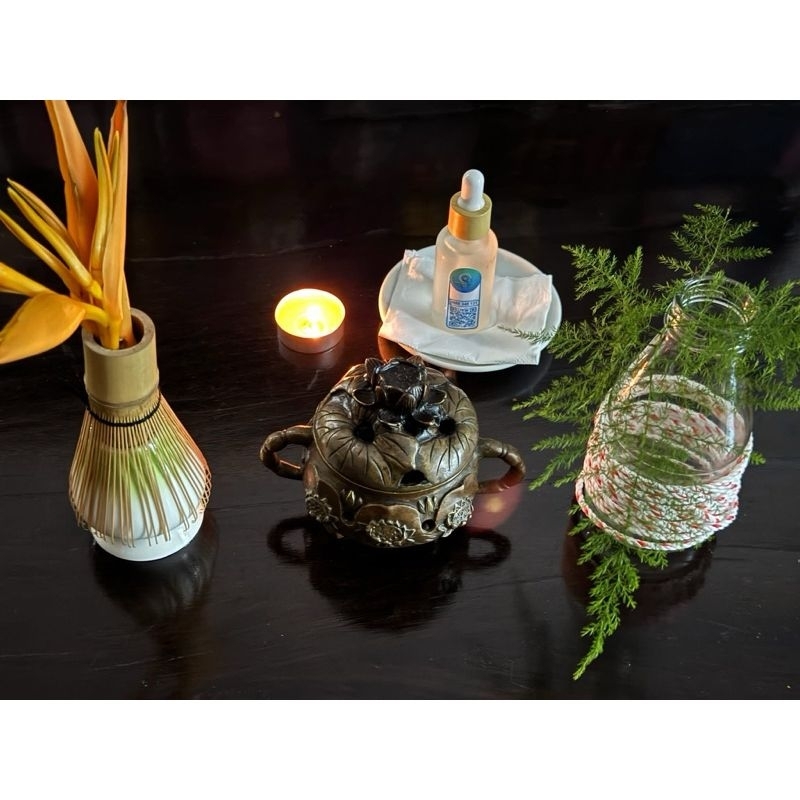 Dầu massage ôn cứu Vạn Đại