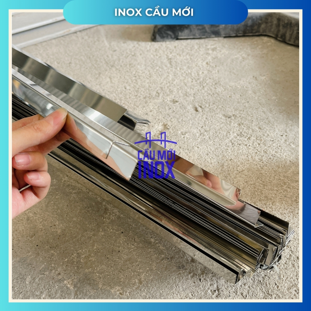 Nẹp V inox 304, kích thước 10mm, 15mm, 20mm, 25mm, 30mm, 40mm, độ dày 0.6mm, 0.8mm, 1mm, uy tín