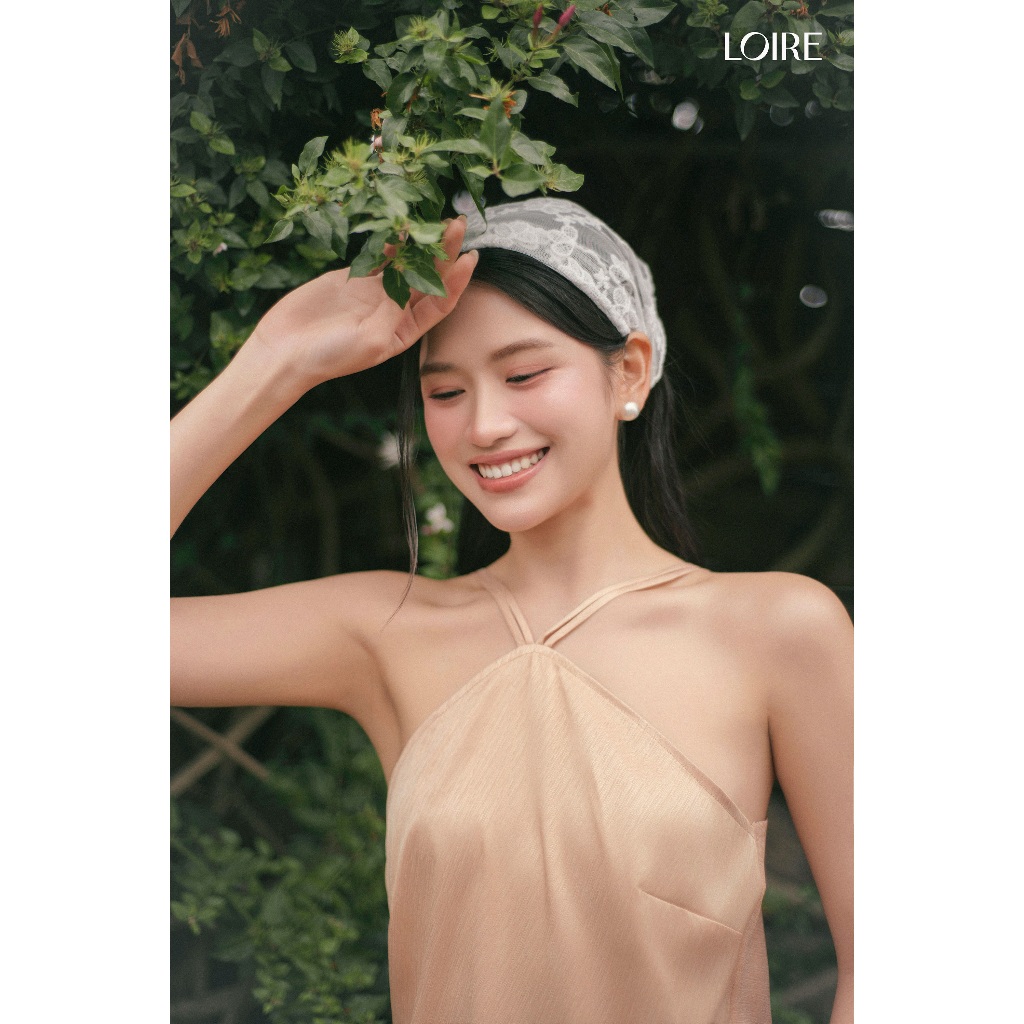 Bộ Đồ Ngủ Lụa 2 Dây Cổ Yếm Lạ Mắt Loirechic BHDN18