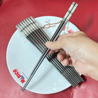 Combo 5 Đôi Đũa ĐEN PHÚC LÀNH Inox 304 Mạ Titanium - Hoa Văn Sang Trọng, Chống Trượt