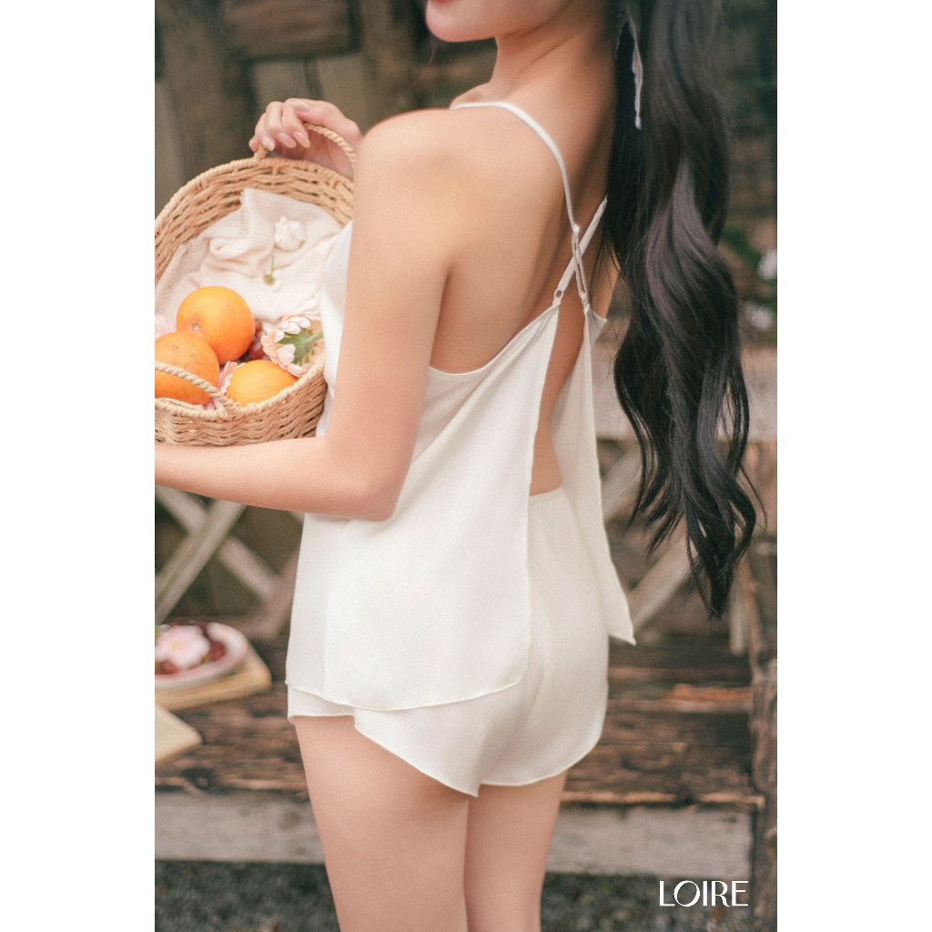 Bộ Đồ Ngủ Lụa 2 Dây Hở Lưng Sâu Gợi Cảm Loirechic BHDN21