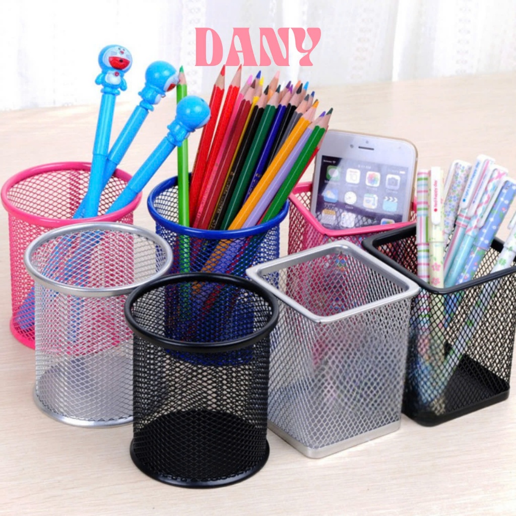 HC0051 DANY RỔ ĐỰNG BÚT ĐỂ BÀN KIM LOẠI VUÔNG, TRÒN NHIỀU MÀU SẮC (MÀU NGẪU NHIÊN)