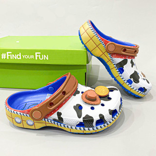Sục Toy Story Woondy trẻ em, sục bò sữa tặng kèm charm y hình, dép sục chống trượt kháng khuẩn tốt an toàn cho bé