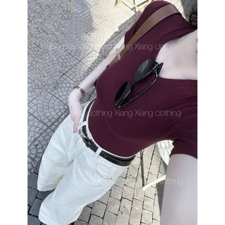 Set bộ áo croptop tăm đỏ mix quần jean ống rộng trắng