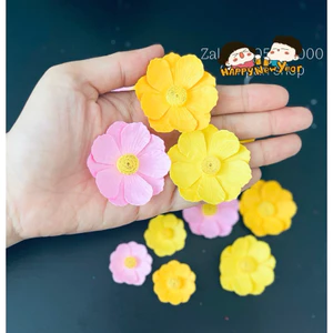 Hoa mai làm từ giấy Mỹ thuật, nhuỵ quilling, size 5cm, 4cm, 3.5cm và 2cm