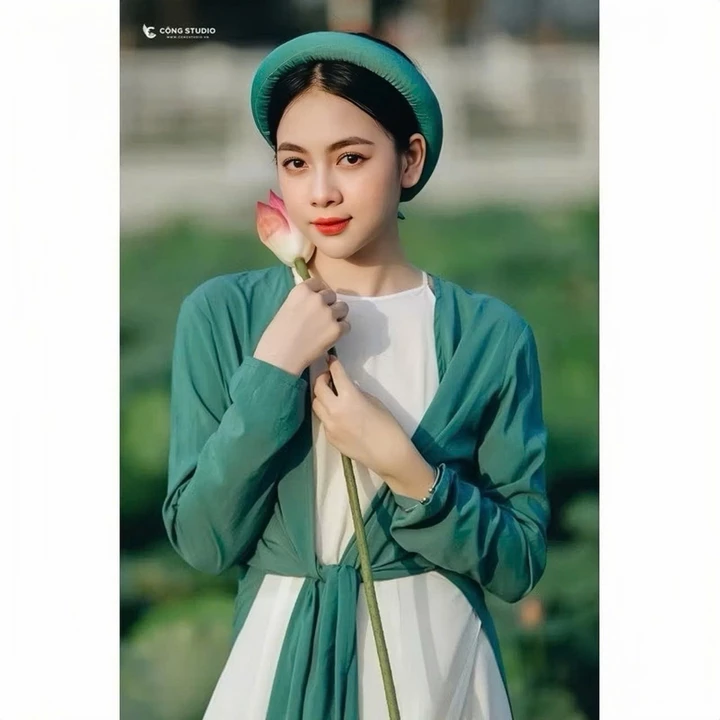 Áo tứ thân cho nữ chụp nghệ thuật