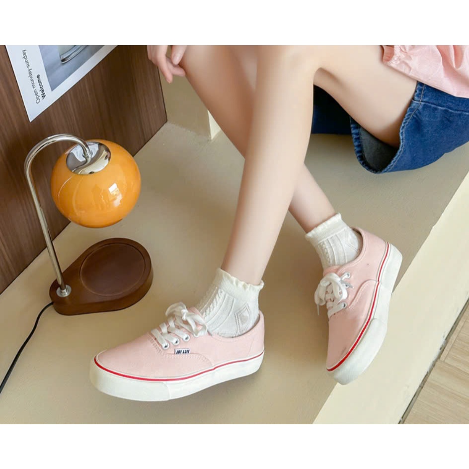 Vớ Tất cotton Nữ cổ thấp trái tim phong cách trẻ trung và năng động.