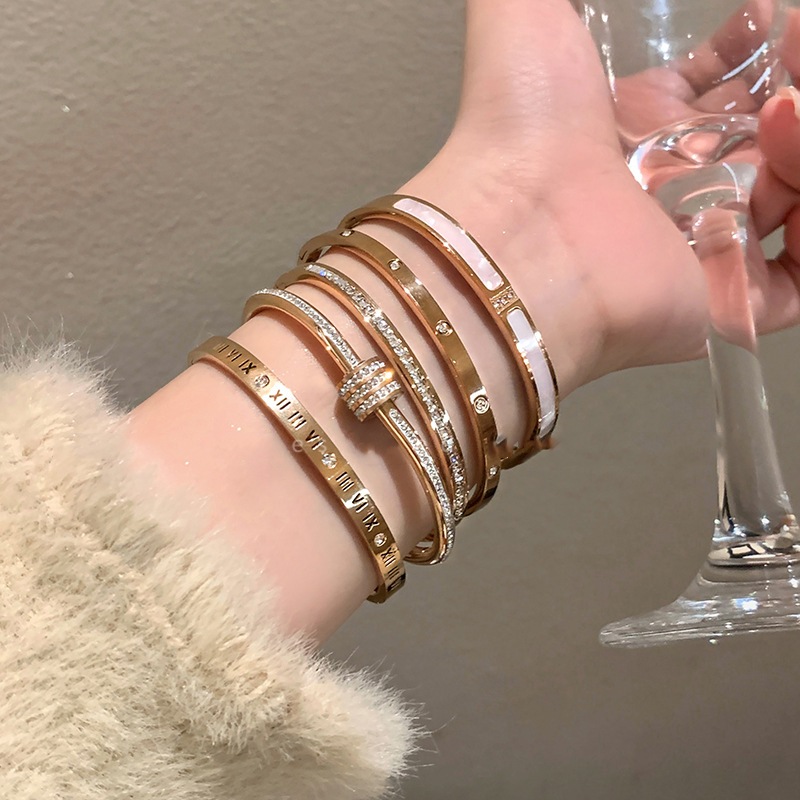 Vòng tay thép titan zircon mạ vàng 18k thời trang nữ đơn giản cao cấp dành cho nữ