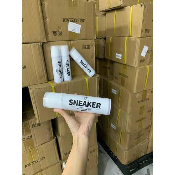 Bình xịt vệ sinh giày Sneaker 300ml Có nắp bàn chải cao cấp Bọt tuyết giặt khô tẩy trắng giày không phai màu giày