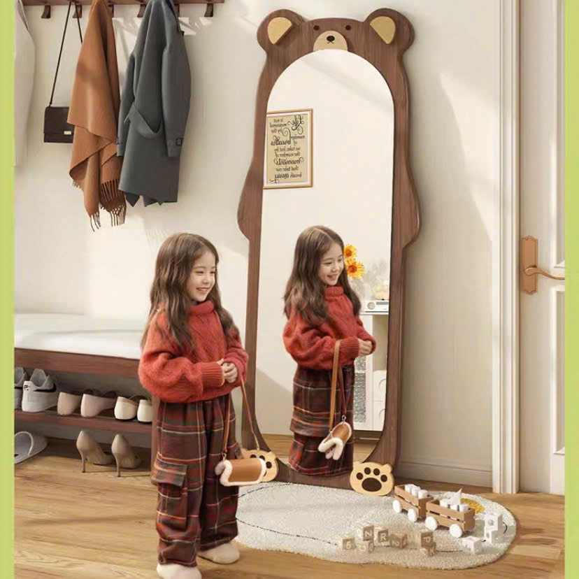 Ảnh Gương toàn thân khung gỗ màu nâu Hình Chú Gấu Mẫu 1 VUADECOR kích thước 60x160cm 2