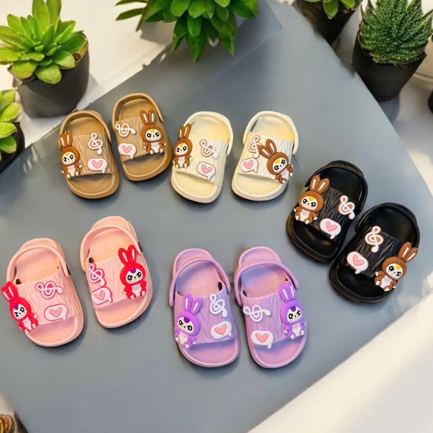 Dép bánh mì tập đi cho bé gái hình thỏ baby three siêu nhẹ mềm có quai sau