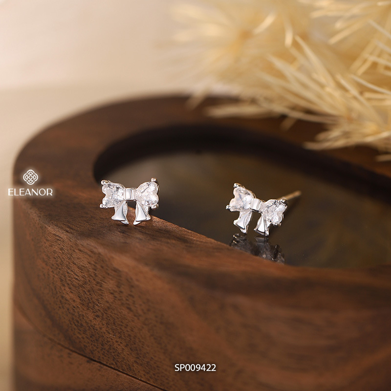 Bông tai nữ chuôi bạc 925 Eleanor Accessories hình nơ đính đá phụ kiện trang sức khuyên tai 9422