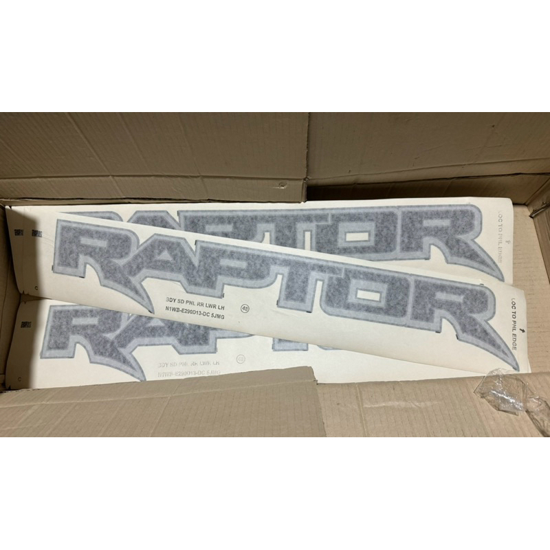 Tem chữ Raptor trên xe Ford Ranger Raptor (Chính hãng) Tem chữ Raptor ...