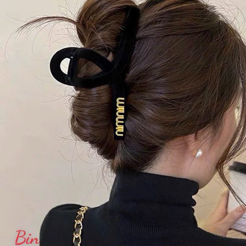 kẹp tóc tone đỏ đen