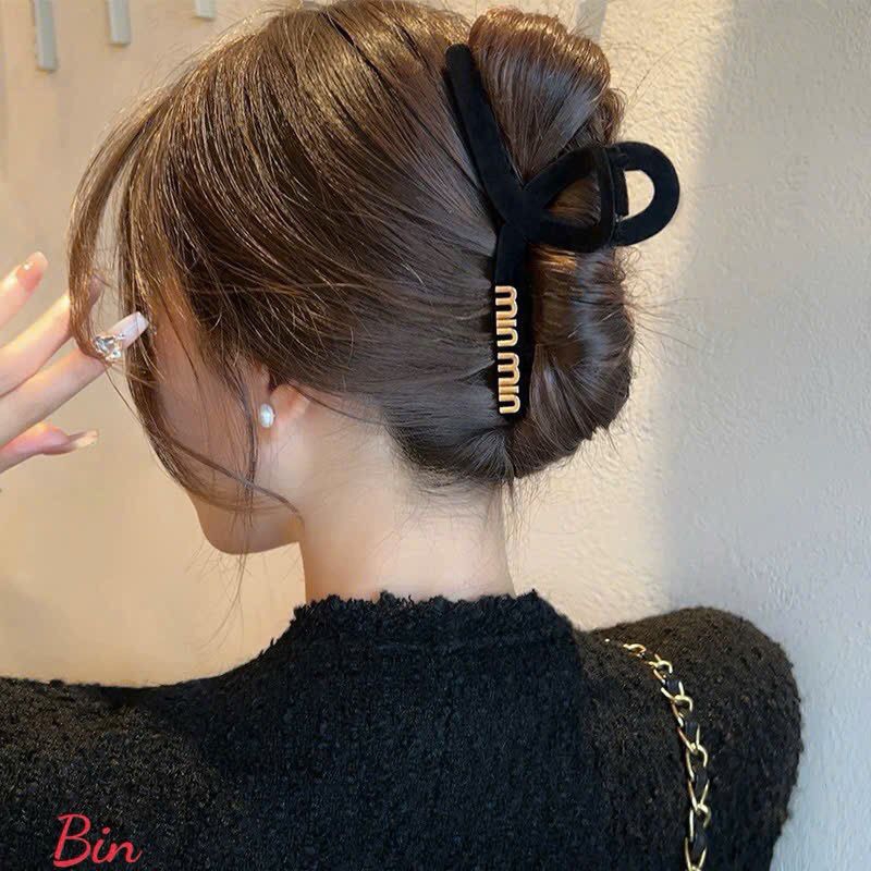 kẹp tóc tone đỏ đen
