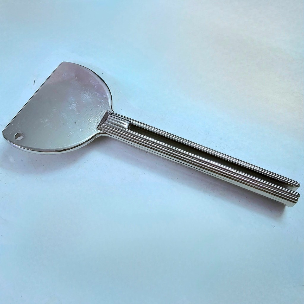 Cây nặn thuốc nhuộm tóc, INOX giúp lấy thuốc nhuộm dễ dàng