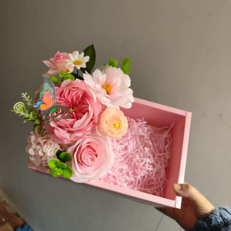 Combo hoa lụa + rơm như ảnh không kèm hộp - Beebee | Shopee Việt Nam