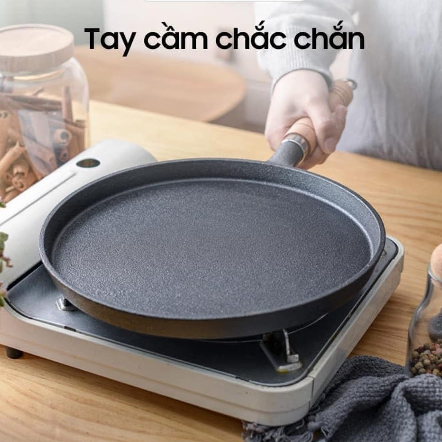 CHẢO GANG ĐÁY PHẲNG CÁN GỖ SIZE 20CM-26CM SIÊU TIỆN LỢI