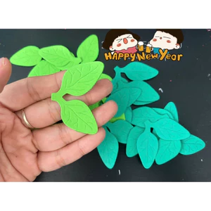 Lá hoa mai bằng giấy Mỹ thuật