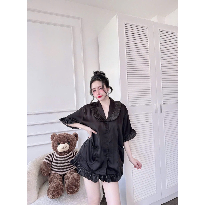 45-65kg set pijama đùi cổ sam phối voan óng tiểu thư lụa mịn nút bọc mát