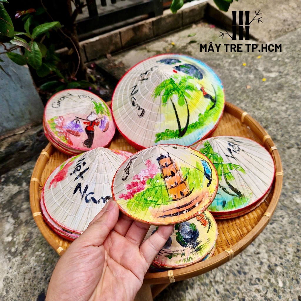Nón lá mini vẽ sẵn, dùng để trang trí nhà cửa, dùng để đan len thú cưng ...