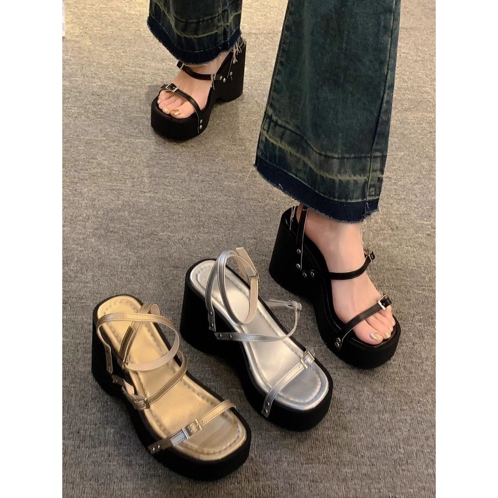 (Sẵn đen 37, bạc 35,38) Giày Sandal La Mã Quai Ngang Xu Hướng 2025 Đế Xuồng Cao 10cm Ulzzang