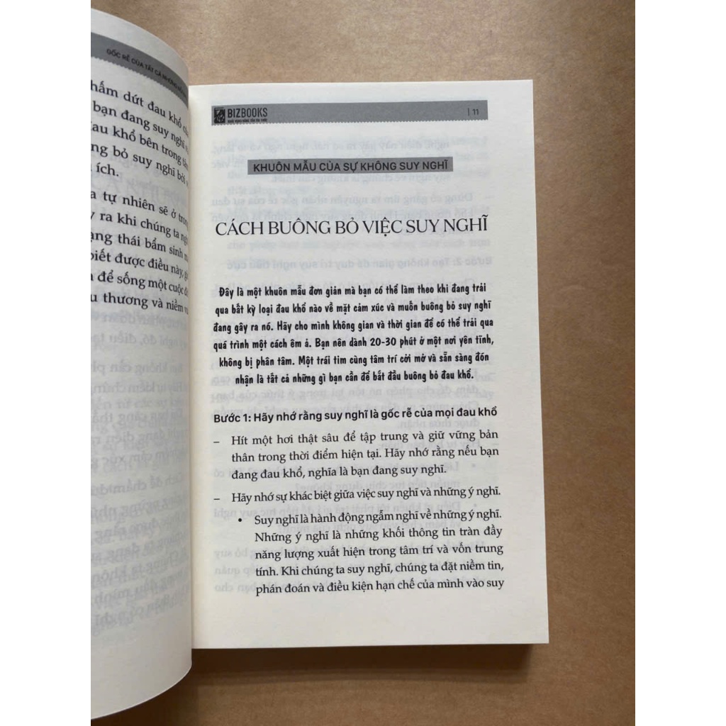 Ảnh Sách - Overthinking: Loại Bỏ Bệnh Lo Âu Và Suy Nghĩ Quá Nhiều - MCBooks 2