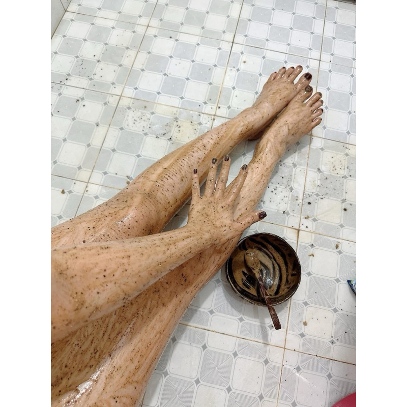 Tẩy tế bào chết sữa dừa giúp làm sạch , làm trắng da mền mịn , dùng được cho mặt và body