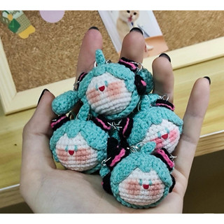 móc khoá len hatsune miku project sekai màu xanh và anh đào | sản phẩm thủ công |