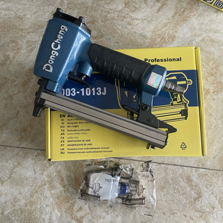 Máy bắn đinh U Dongcheng D03-1013J - Sung bắn đinh U 1013 dongcheng