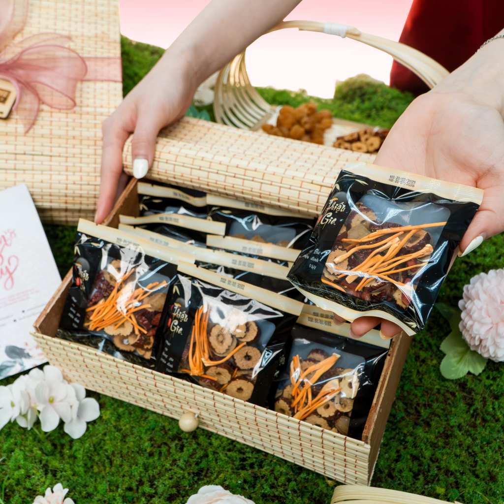 Ảnh Set Quà Cho Mẹ Sức Khỏe An Nhiên Trà Sức Khỏe Triệu Gia Hương Vị Ngọt Lành 3