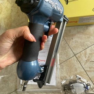Máy bắn đinh thẳng Dongcheng D03-F30 chính hãng
