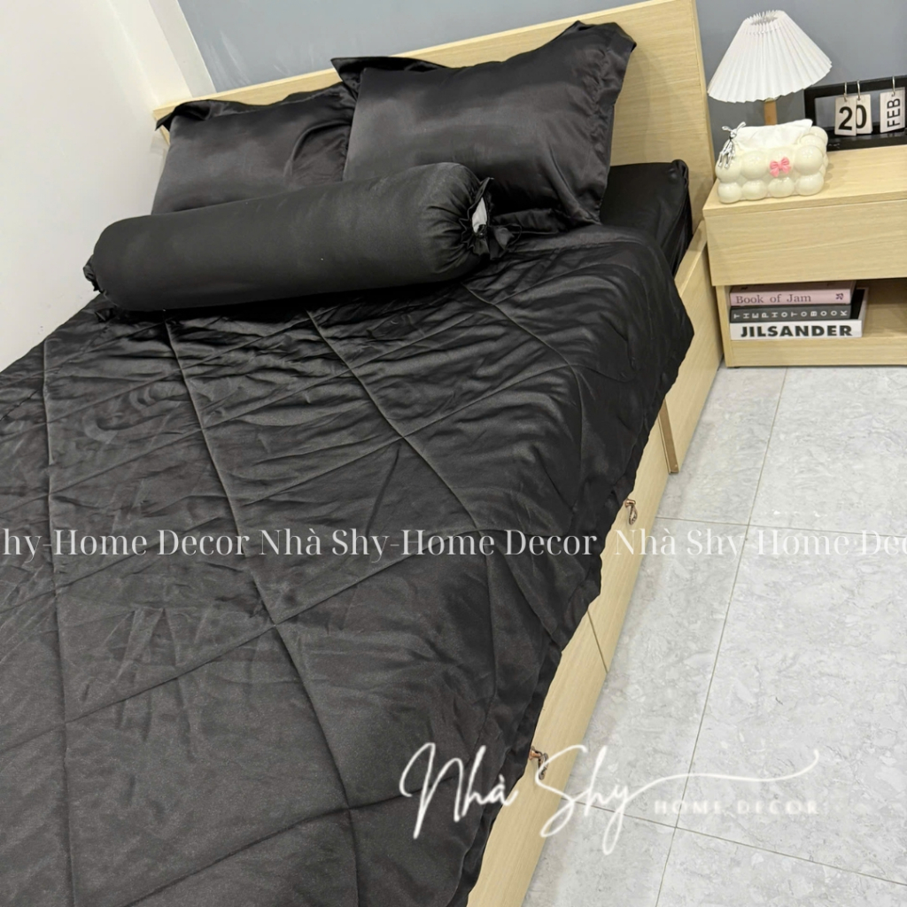 Trọn Bộ Drap Giường Phi Lụa Bóng Cao Cấp Màu Đen Đủ Size - Set 4 Món và 5 Món - Nhà Shy Home Decor