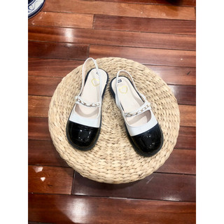 Giày sandal mũi tròn quai sích ngọc chất da bóng N002 ( phom rộng)