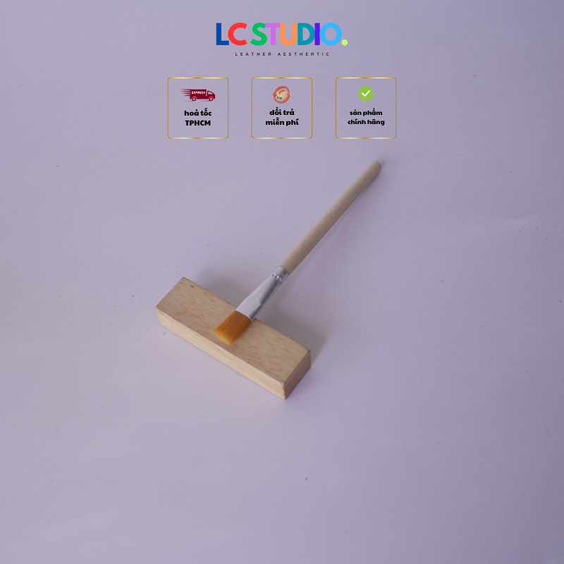 Cọ Cán Gỗ Phục Hồi Dành Cho Đồ Da,Sofa, Nội Thất Ô Tô,Giày Dép, Túi Xách, Sneaker Đồ Hiệu LC Studio.