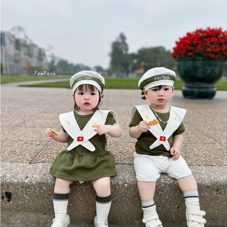 ( SẴN SHIP- HOẢ TỐC- TẶNG CỜ) Set bộ đồ quốc khánh 2/9 Việt Nam tặng kèm mũ và yếm cờ đỏ việt nam cho bé trai gái