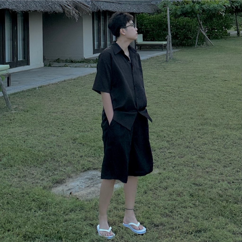 BLACK SHIRT | ÁO SƠ MI ĐEN TAY NGẮN