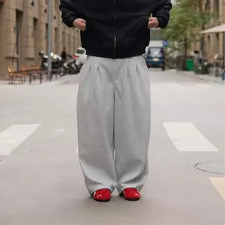 Quần BASIC SWEATPANTS Thường và S.