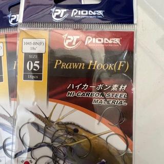 Lưỡi câu tôm pioneer, lưỡi làm từ chất liệu cacbon không rỉ.