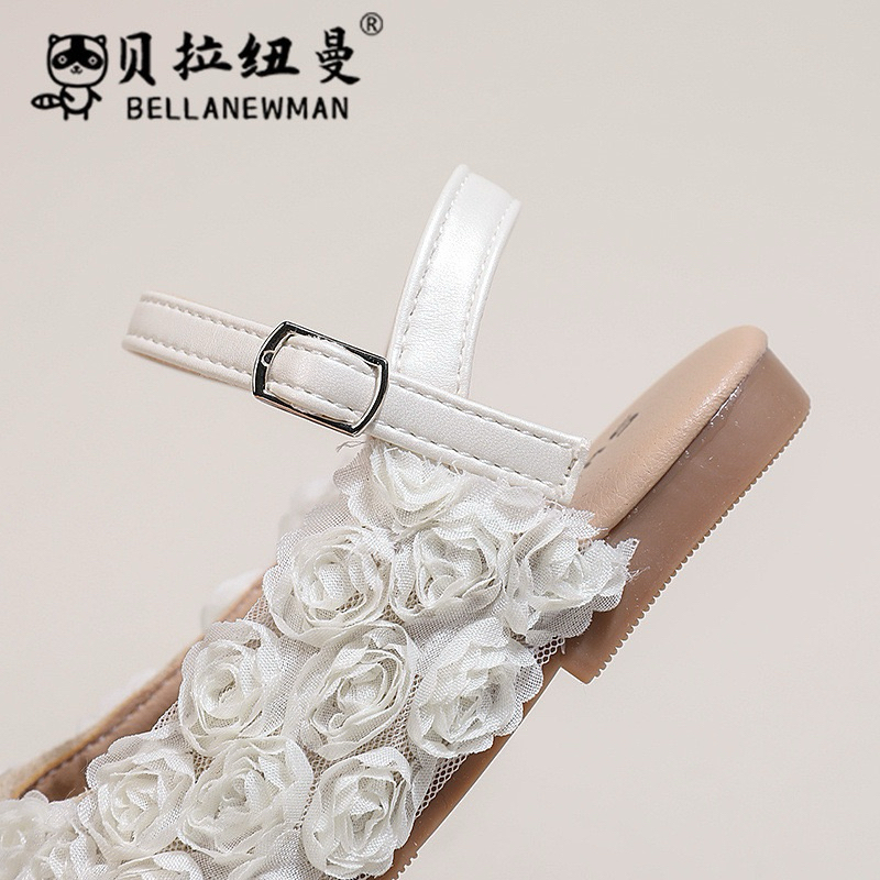 (Sẵn 28) Giày đế bệt quai đeo hoa đính xếp nhỏ dành cho bé gái