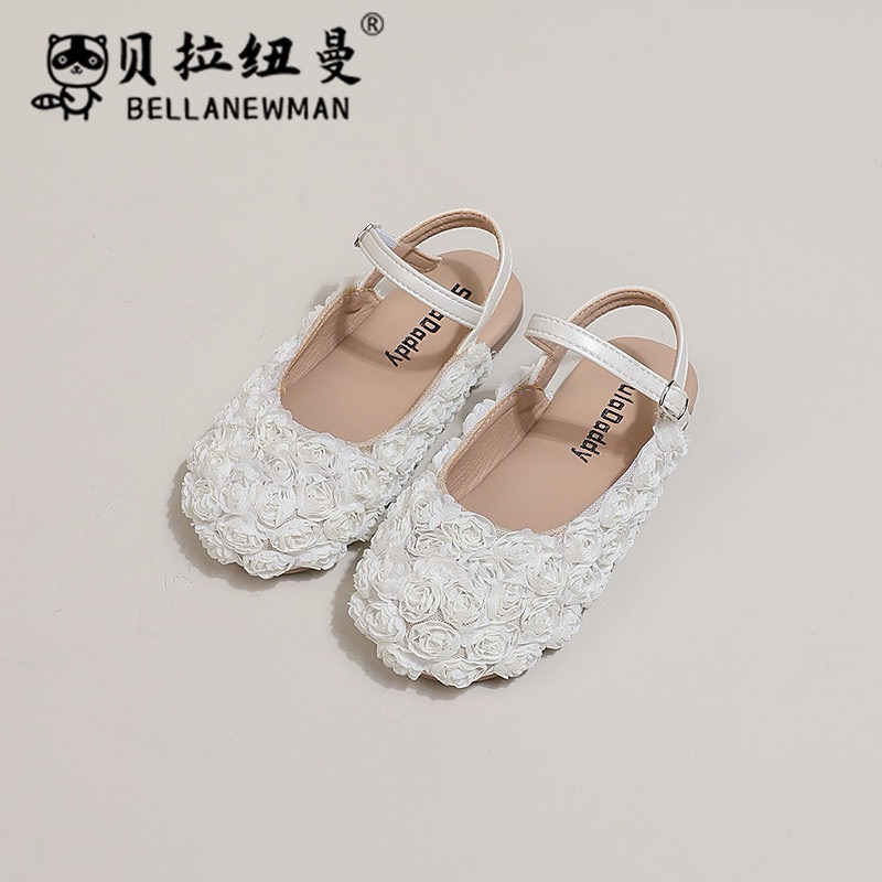 (Sẵn 28) Giày đế bệt quai đeo hoa đính xếp nhỏ dành cho bé gái