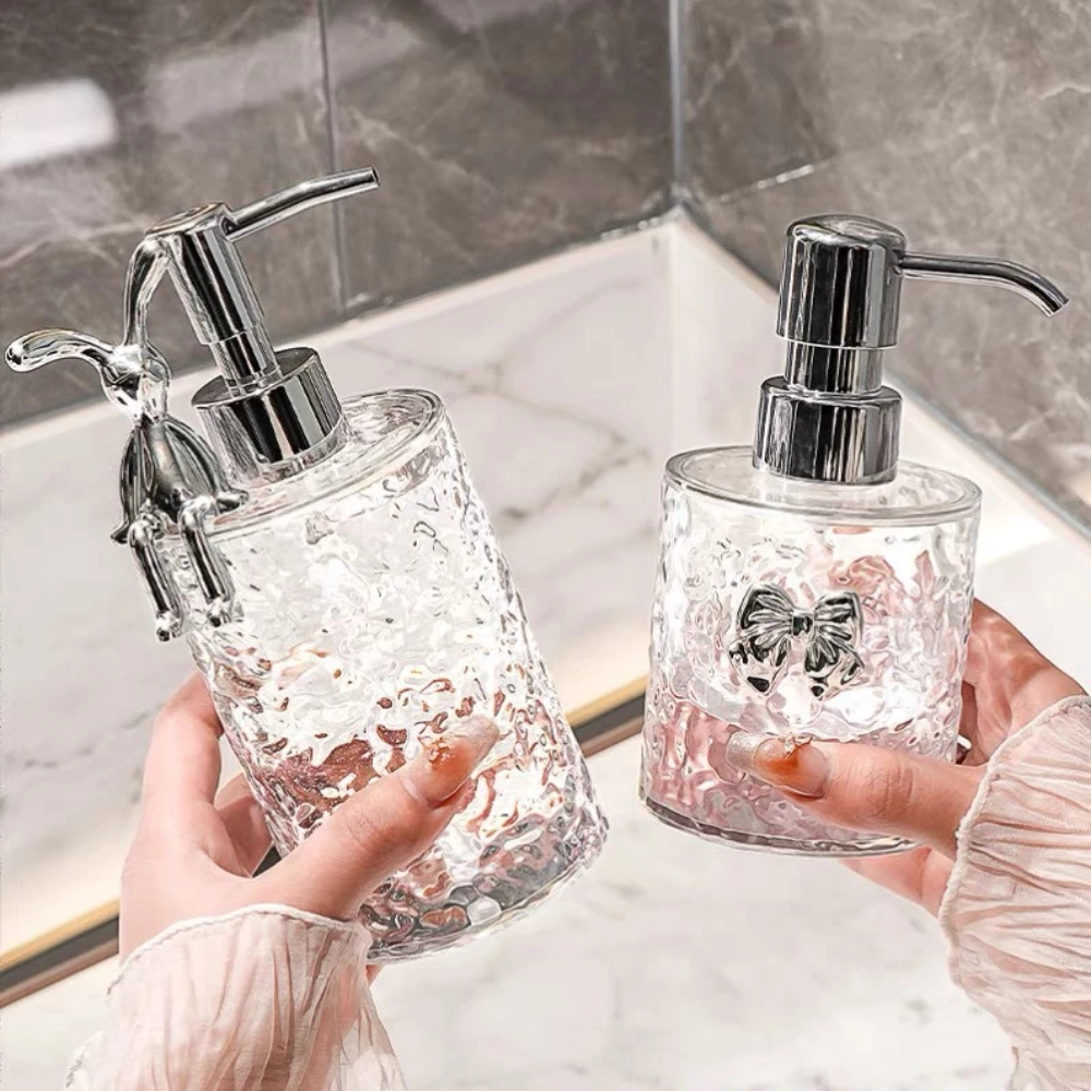 Chai Chiết Dầu Gội Sữa Tắm Trong Suốt 300ml 400ml Chai Đựng Nước Rửa Tay Vòi Nhấn Decor Nhà Tắm Khách Sạn DINO