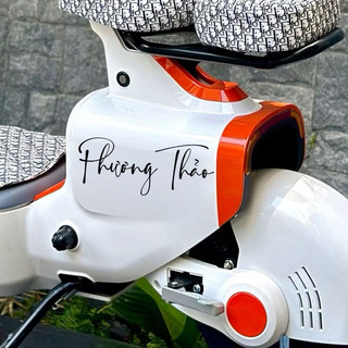 tem chữ tên dán xe điện theo yêu cầu titan chuyển sắc