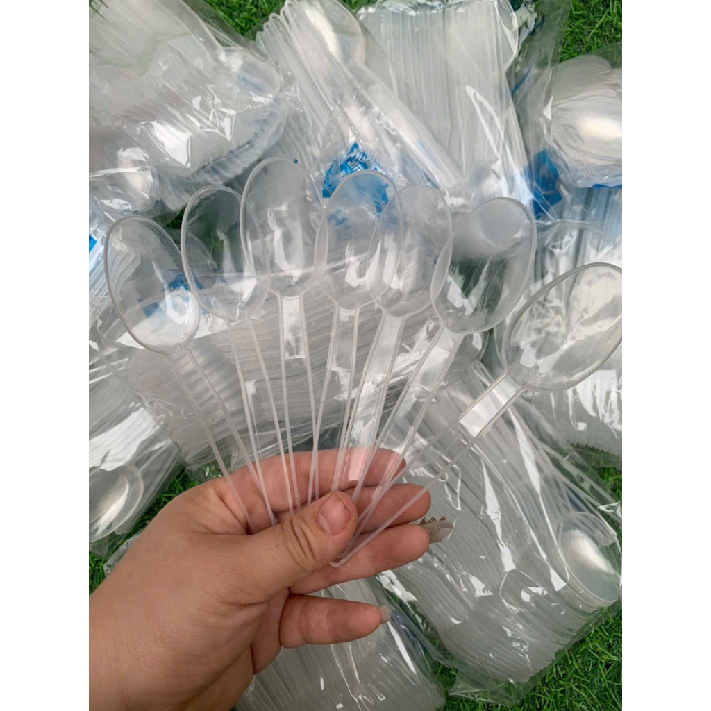 1 túi 60 chiếc thìa ăn xôi chè nhựa trong suốt dùng 1 lần cán dài dùng ăn chè cháo bún phở